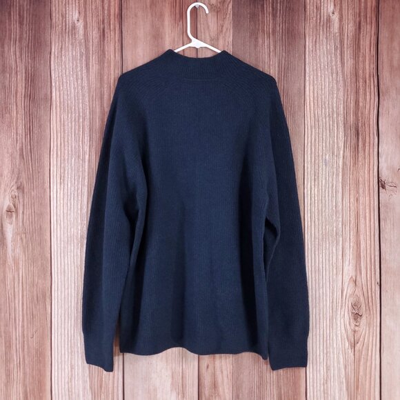 NWT Uniqlo Mens Size Large 3D Knit Souffle Yarn Mock Neck Sweater Navy Blue - Picture 2 of 12